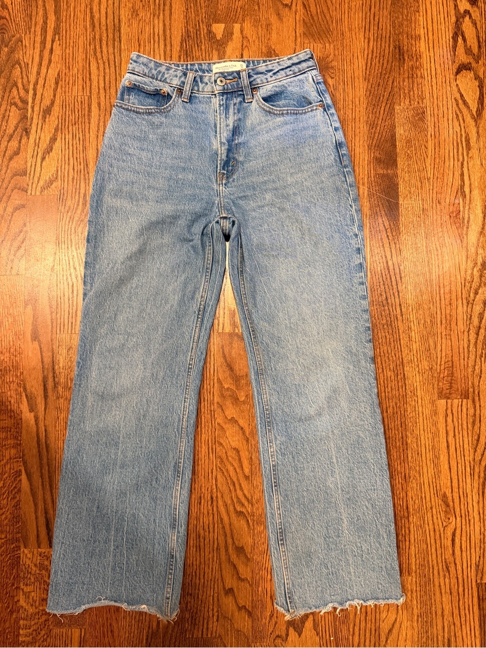 Abercrombie 90s Relaxed High Rise Jeans 25 0S Raw Hem
